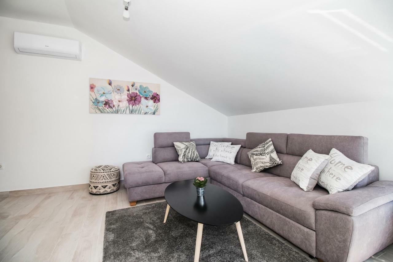 Apartment Hera With Balcony And Free Parking Zadar Eksteriør bilde